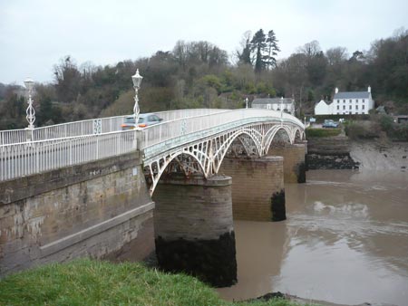 Bridge over the Wye from Chepstow to England