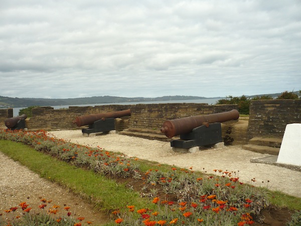 cannon fuerte san antonio ancud chiloe chile