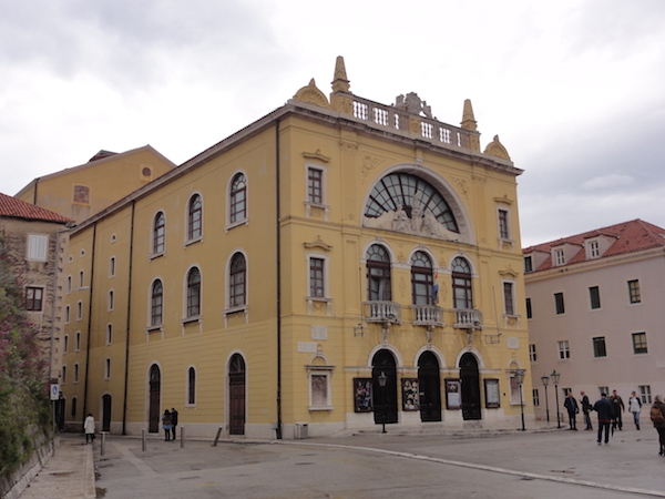 split national theatre
