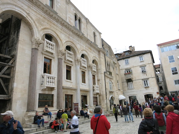 diocletian's palace peristyle split croatia