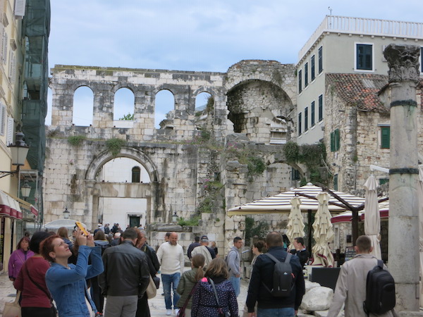 diocletian's palace peristyle split croatia