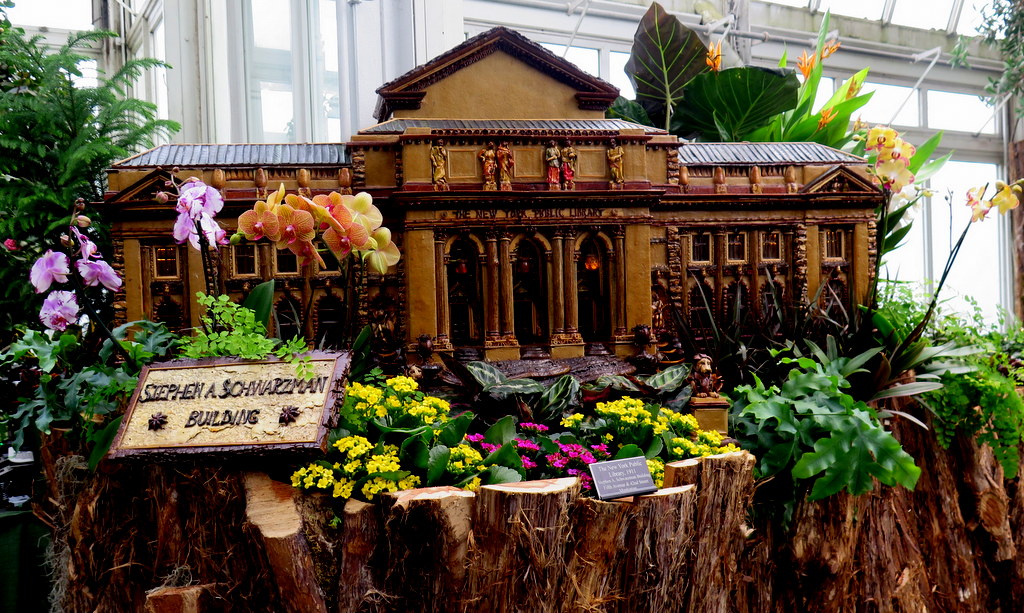 New York Public Library, Stephen Schwarzman building, NYBG 'Holiday Train Show' (Carole Di Tosti)