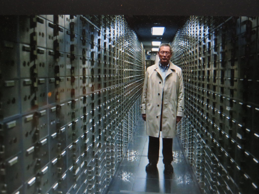 Thomas Sung, Abacus: Small Enough to Jail, Steve James