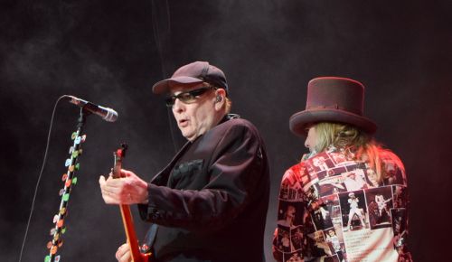 Photo of Cheap Trick's Rick Nielsen and Robin Zander