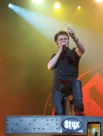 Photo of Lawrence Gowan