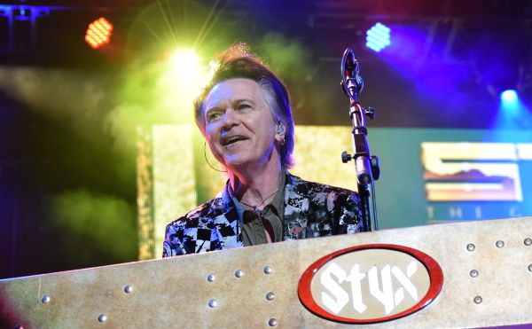 Photo of Lawrence Gowan of Styx