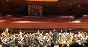Sergey Smbatyan conducts the Malta Philharmonic at the Kimmel Center. Photo credit: Jon Sobel, Critical Lens Media