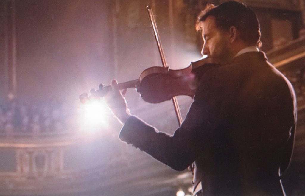Clive Owen, The Song of Names