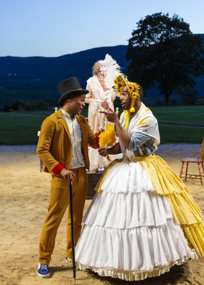 Photo of Tyler Fauntleroy, Nance Williamson, and Ralph Adriel Johnson in 'The Most Spectacularly Lamentable Trial of Miz Martha Washington' 