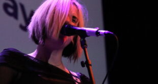 Sunflower Bean at SXSW 2022 (Photo: Tan The Man)
