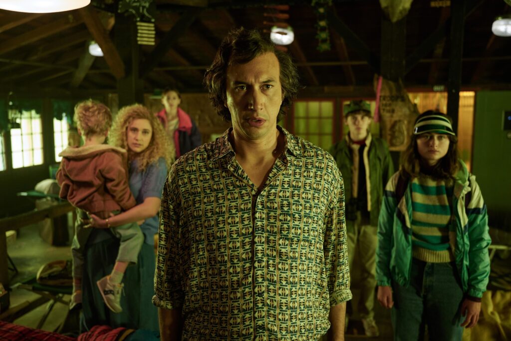 WHITE NOISE - (L-R) Greta Gerwig (Babette), May Nivola (Steffie), Adam Driver (Jack), Samuel Nivola (Heinrich) and Raffey Cassidy (Denise). Cr: Wilson Webb/NETFLIX © 2022