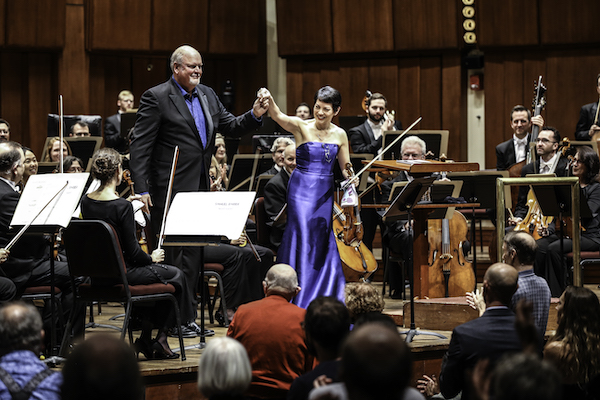 Composer Michael Daugherty, Violinist Anne Akiko Meyers, and the National Symphony Orchestra, 12 November 2022 (photo credit: Jati Lindsay)