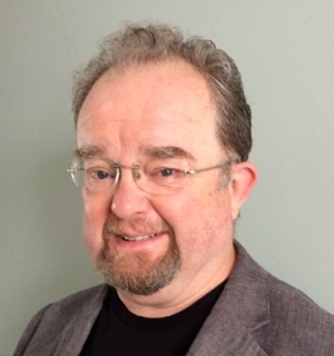 Photo of David Timson smiling 