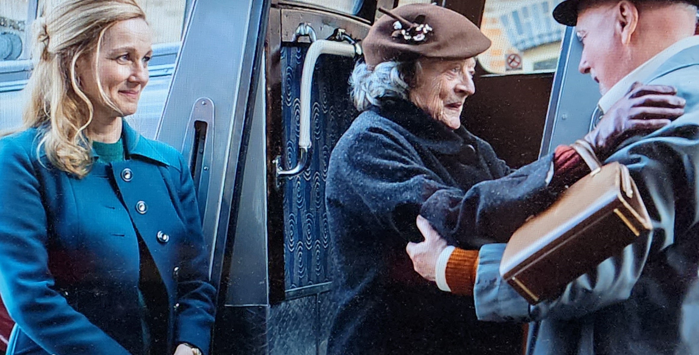 Laura Linney, Maggie Smith, The Miracle Club