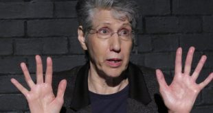 Nancy Redman in her solo show, "A Séance With Mom," directed by Austin Pendleton, at Chain Studio Theatre, NYC. Photo by Jonathan Slaff.