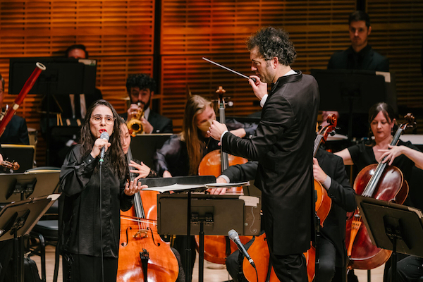 Christina Courtin, conductor Colin Jacobsen (Photo credit: Fadi Kheir)