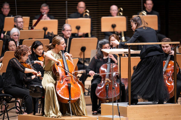 Elim Chan conducts Sol Gabetta and the New York Philharmonic (photo credit: Chris Lee)