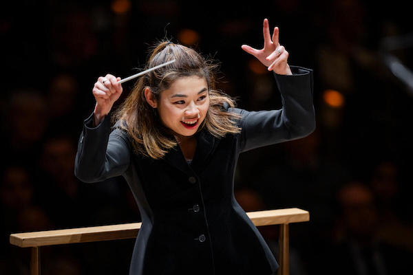 Elim Chan conducts the New York Philharmonic (photo credit: Chris Lee)
