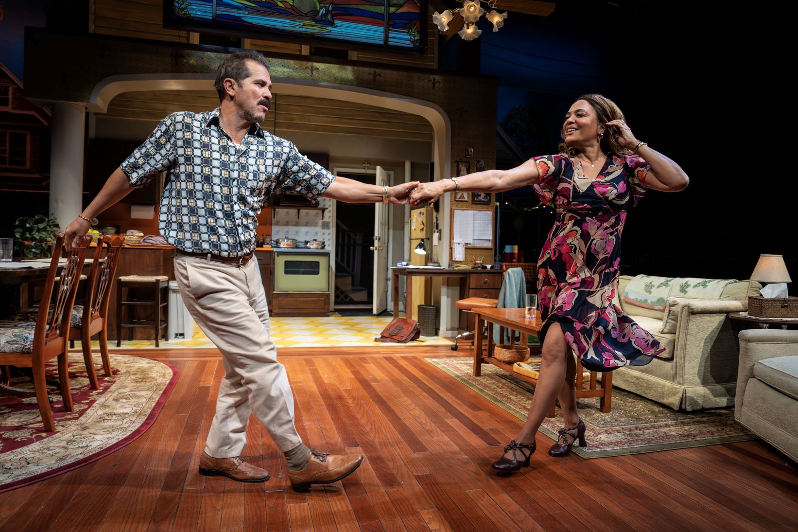 John Leguizamo, Luna Lauren Velez