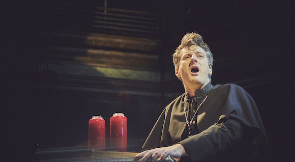 Matt Dengler in Heartbeat Opera's 'Manon!' (Andrew Boyle)