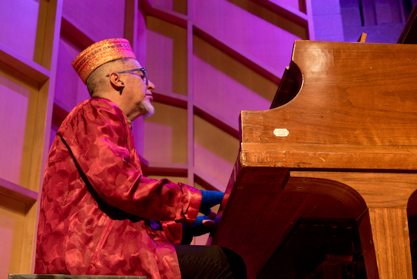 Richard Bennett with Akshara Music Ensemble